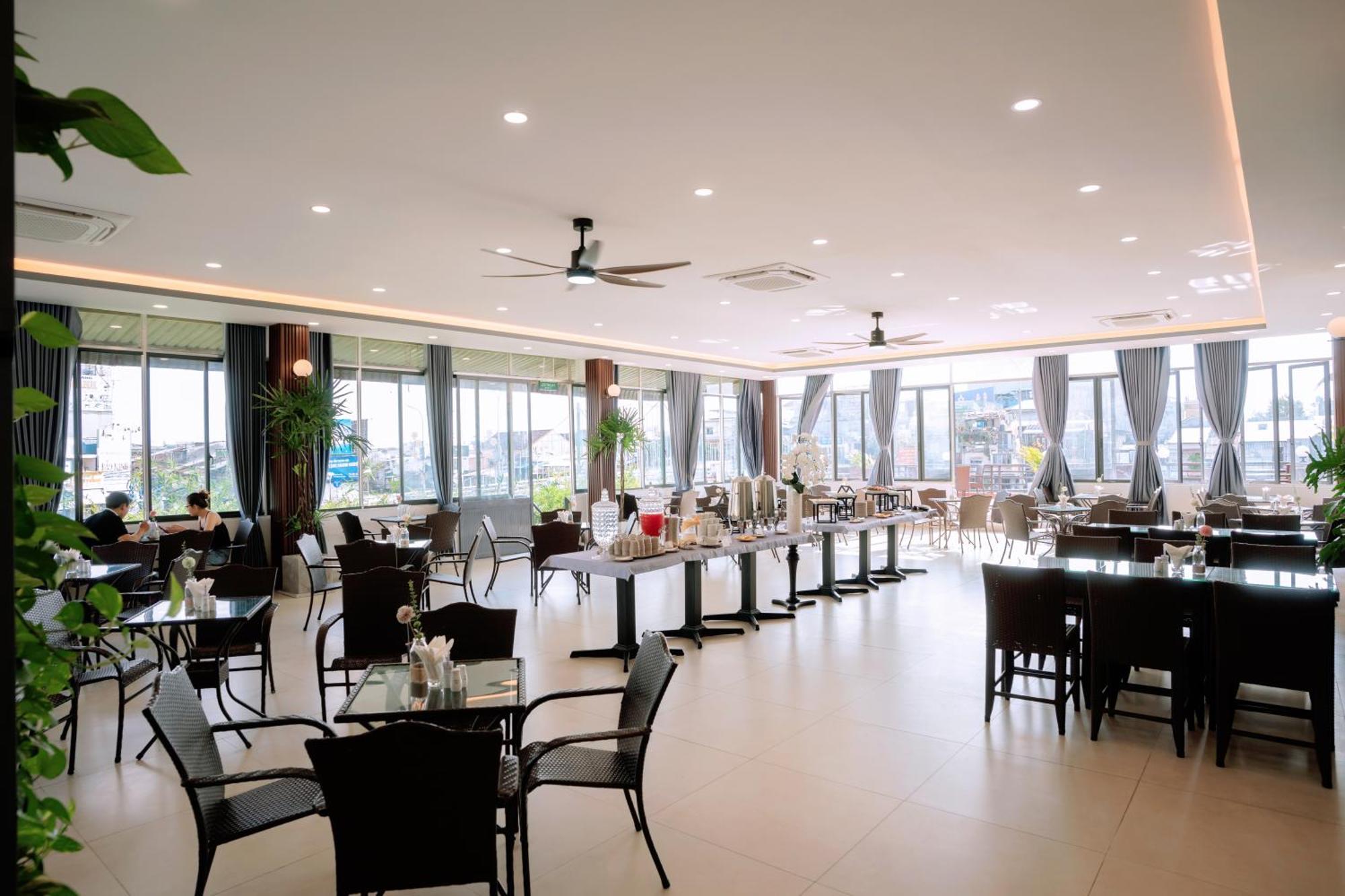 Song Tien Hotel Mỹ Tho Exterior foto